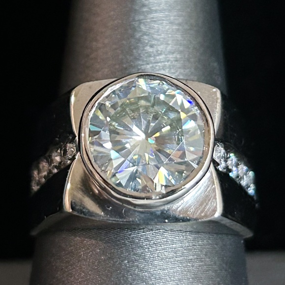 Genuine 4.00 CTs Off White Diamond Ring Round Brilliant Cut 925 Sterling Silver - Picture 2 of 11
